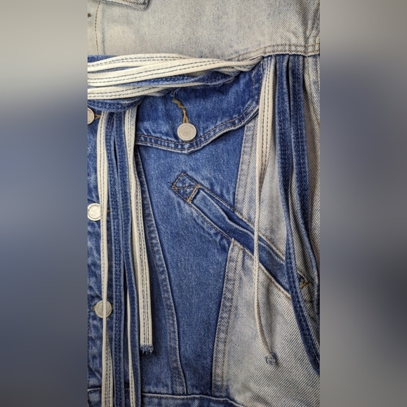 BLANKNYC Bonnaroo Blue Denim Two Tone Fringe Western Jean Jacket Size M - Picture 9 of 11